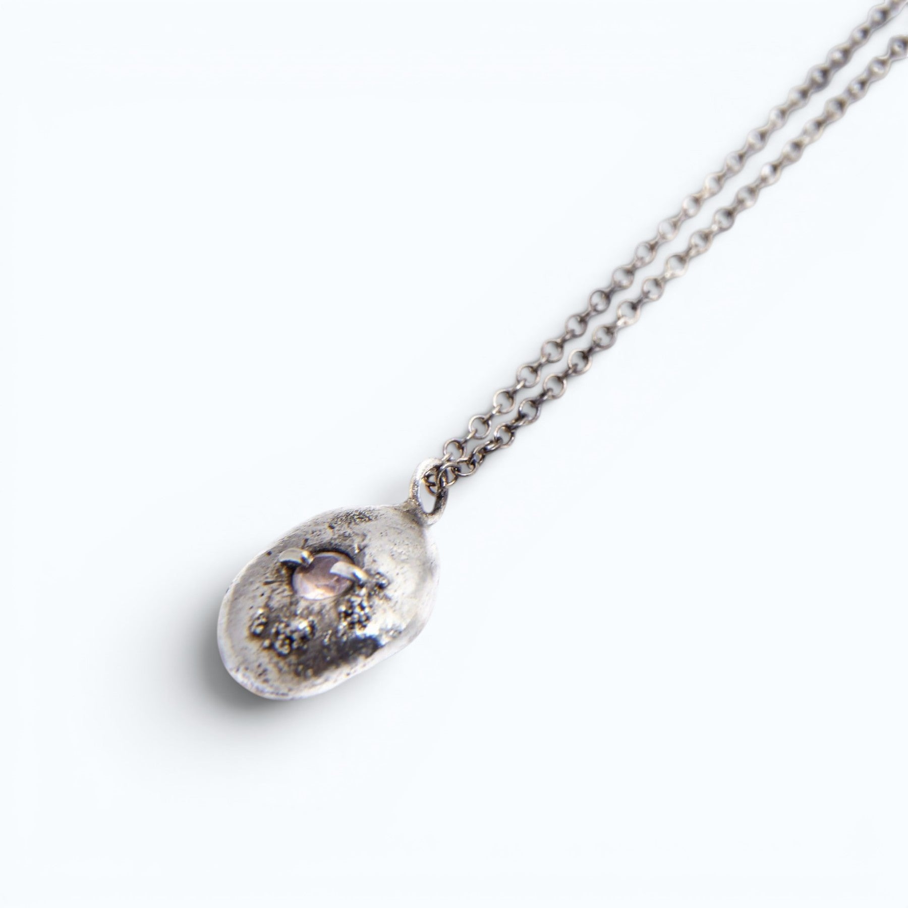 aerolite pendant necklace in silver with rosa quartz, product image, INNAN Jewellery Berlin