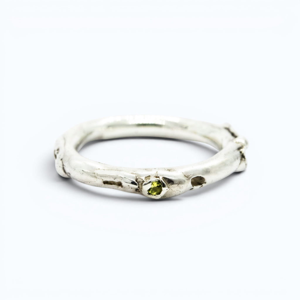 antre ring in silver with yellow sapphire, product image back view, INNAN Jewellery Berlin