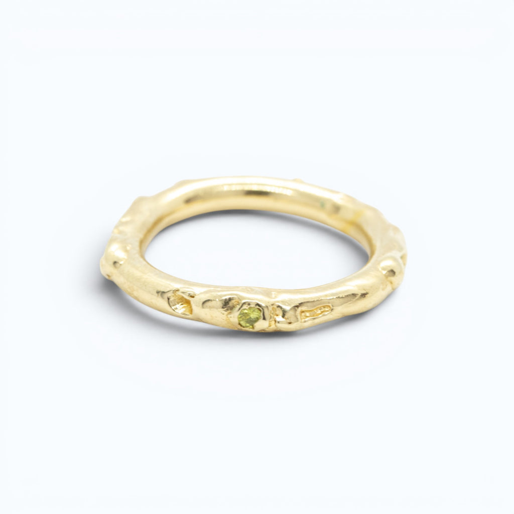 antre ring in yellow gold with yellow sapphires, product image back view, INNAN Jewellery Berlin