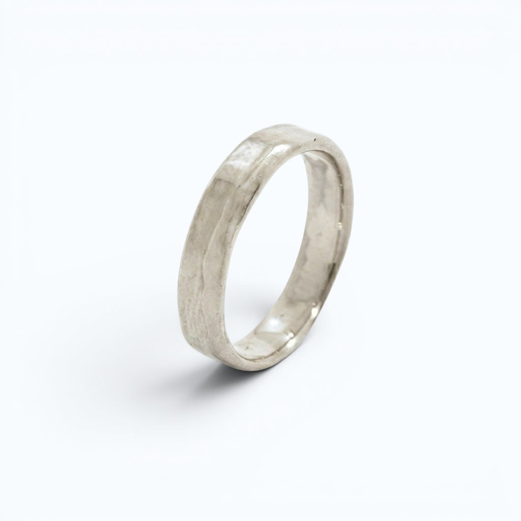 calliope wedding ring for her in white gold, product image side view, INNAN Jewellery Berlin