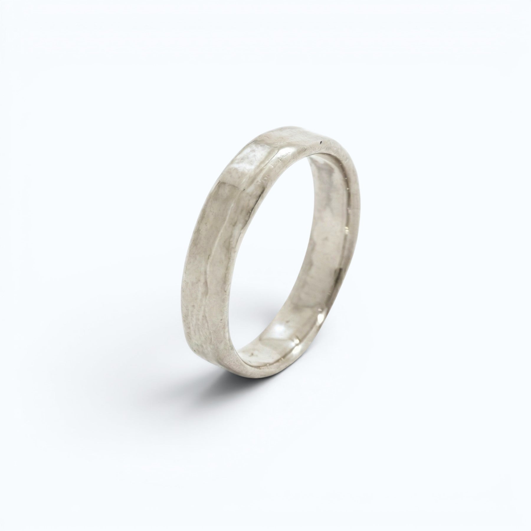 calliope wedding ring for her in white gold, product image side view, INNAN Jewellery Berlin