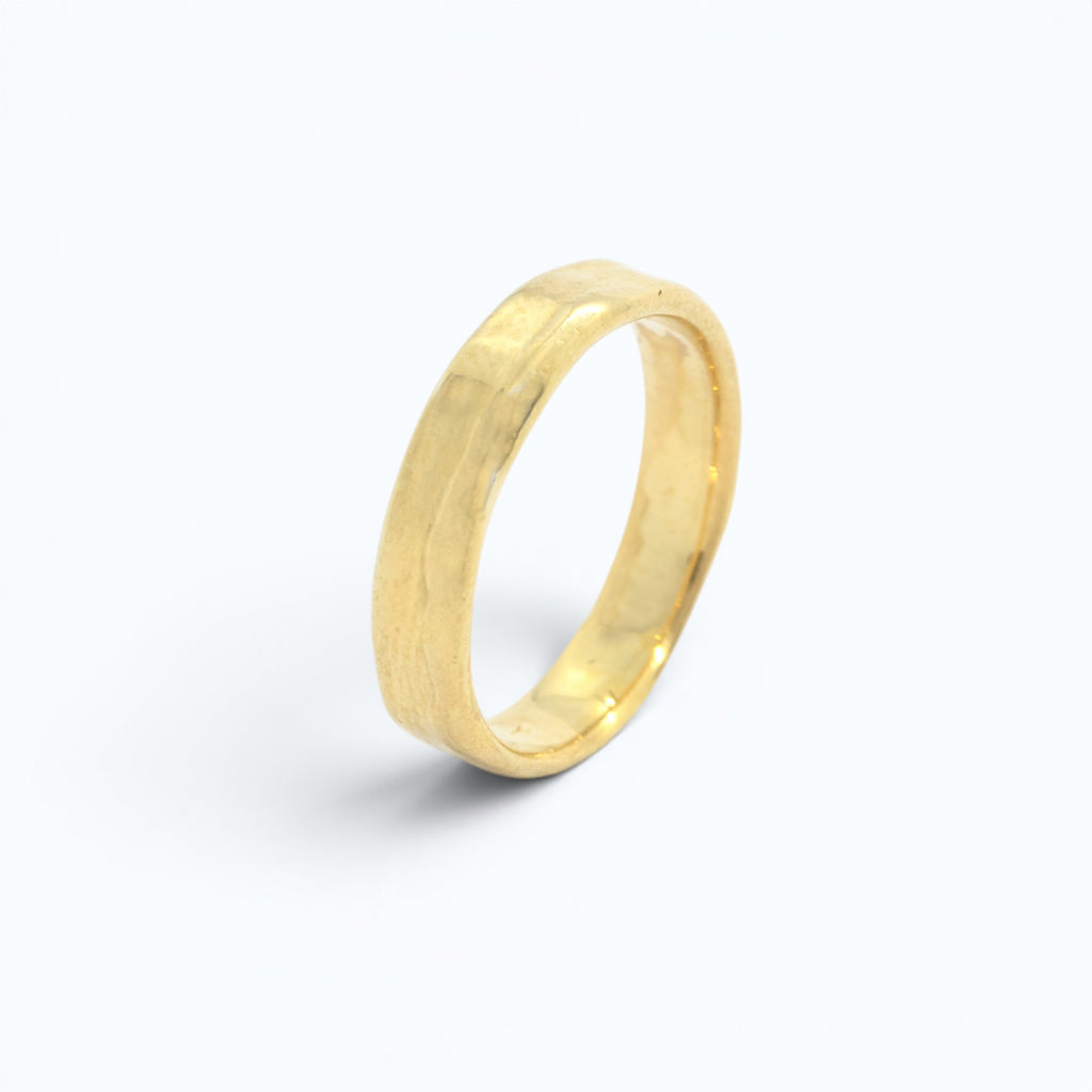 calliope wedding ring for her in yellow gold, product image side view, INNAN Jewellery Berlin