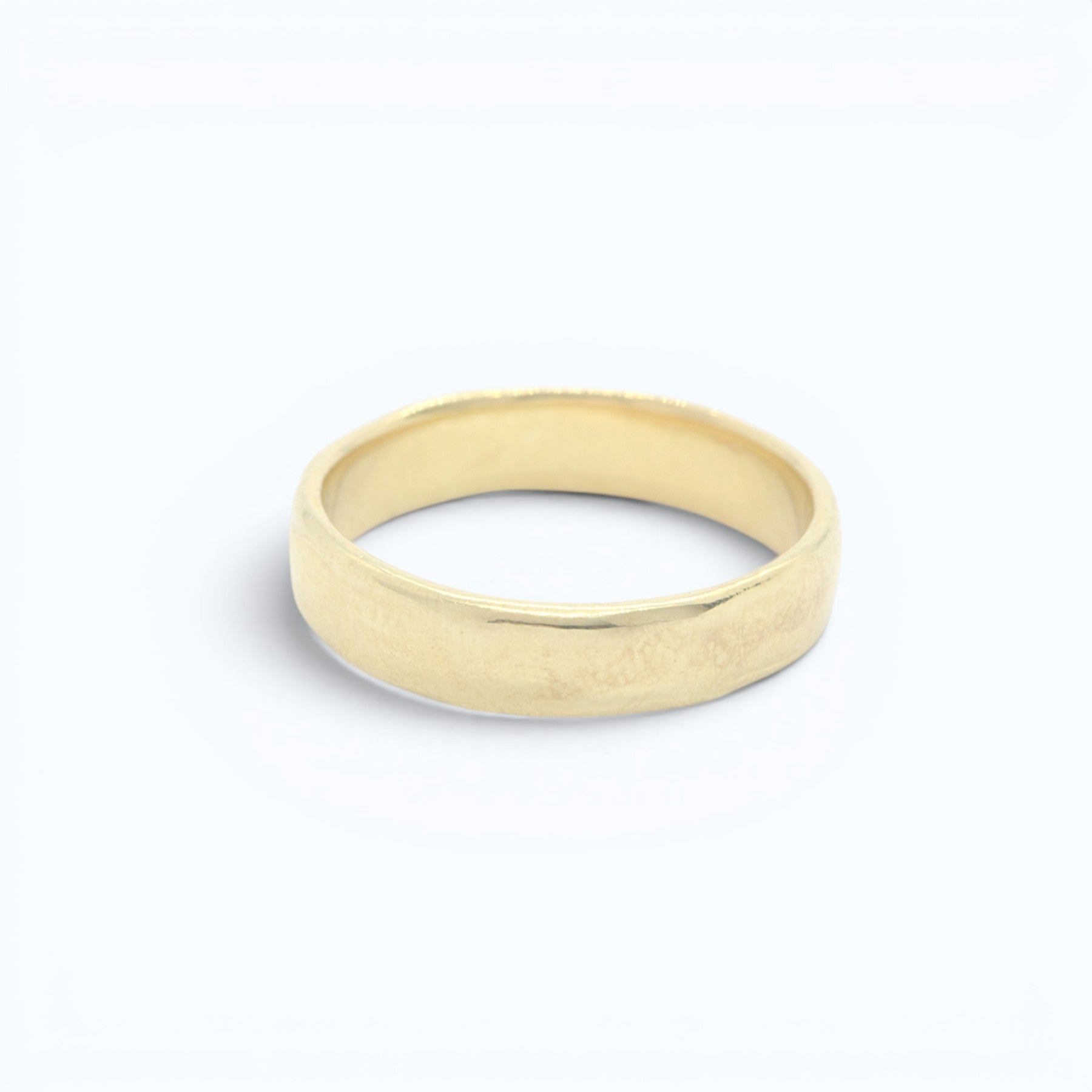 calliope wedding ring for him in yellow gold, product image front view, INNAN Jewellery Berlin