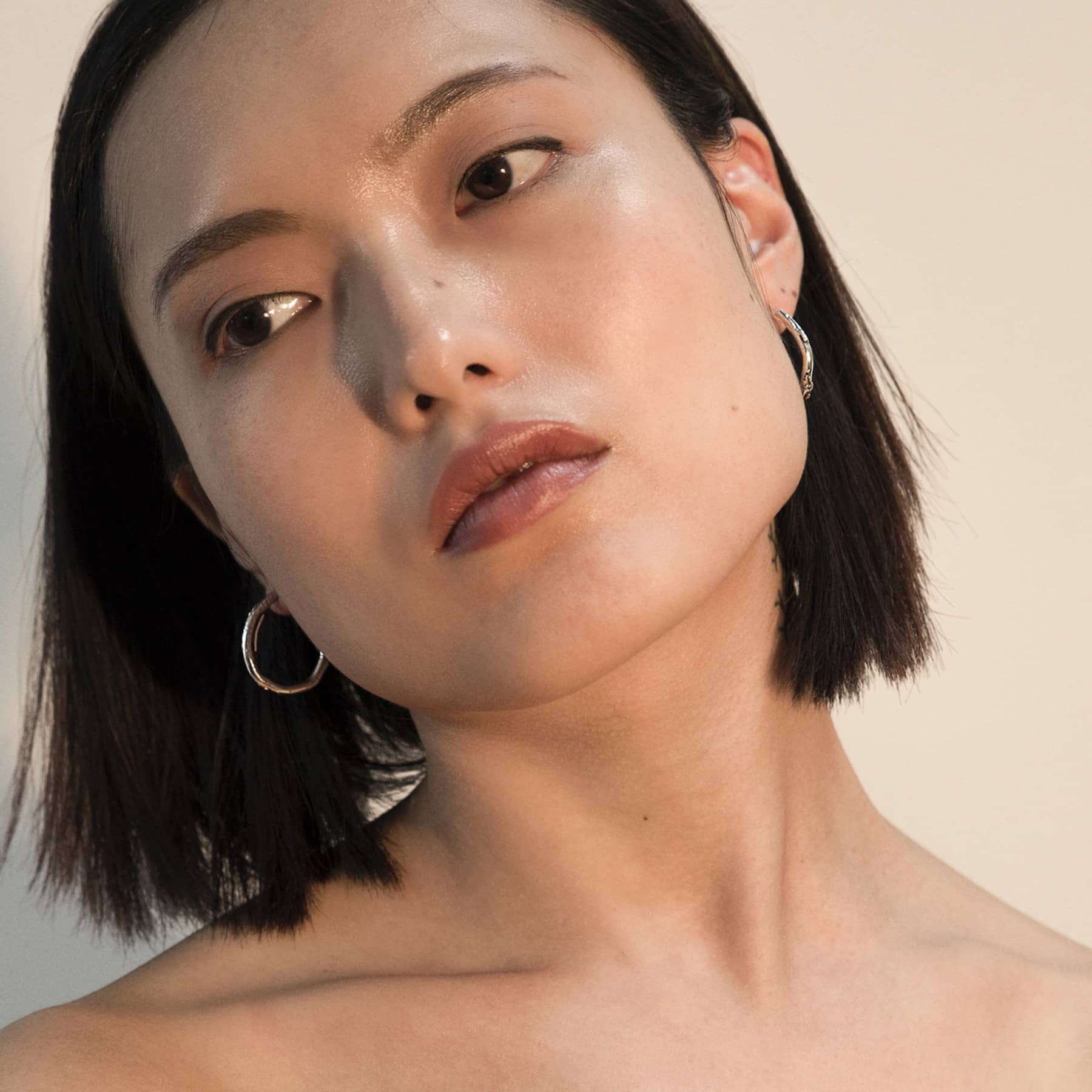 cenote hoop earrings in silver, product image, INNAN Jewellery Berlin