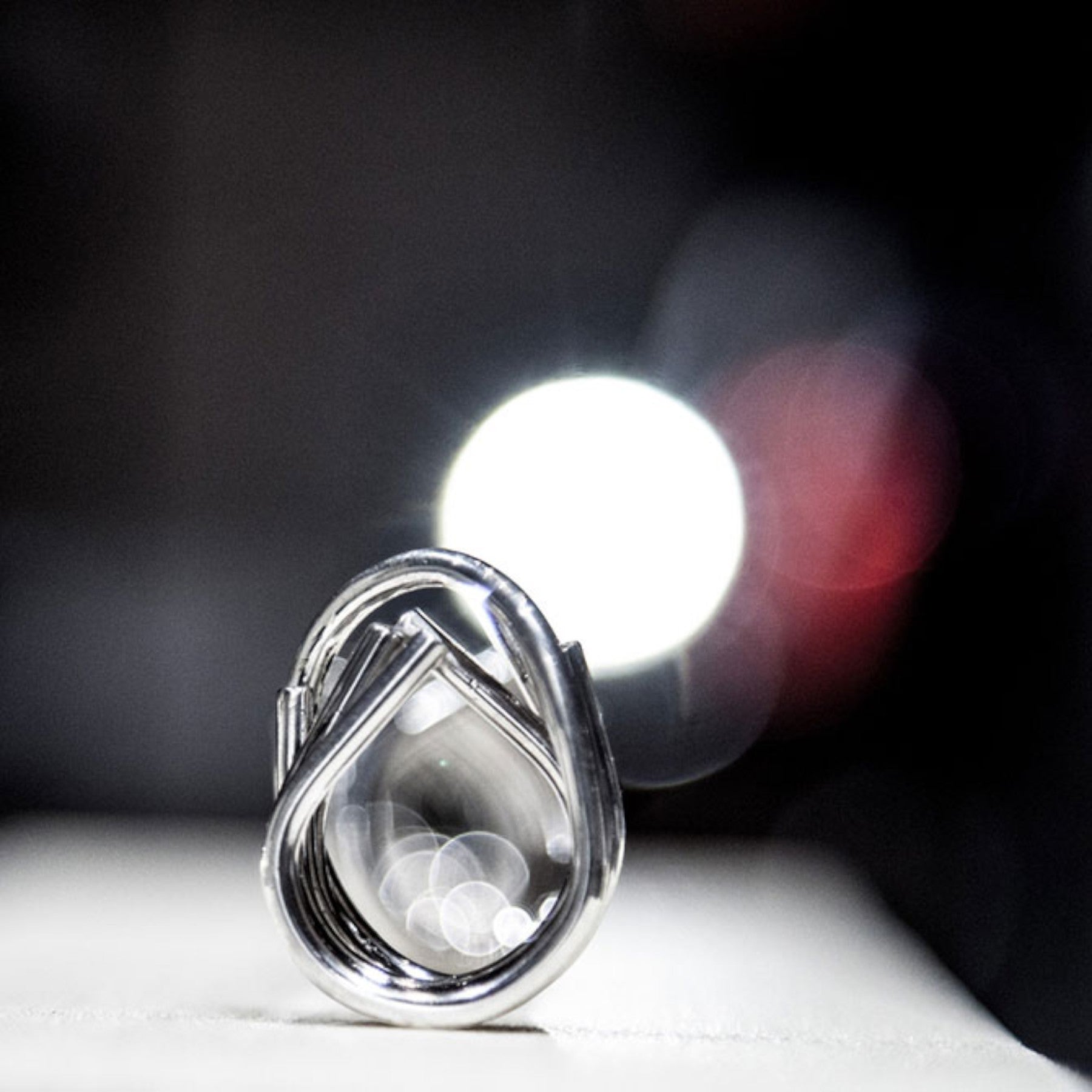 chaotic infinity ring in silver, product image front view, INNAN Jewellery Berlin