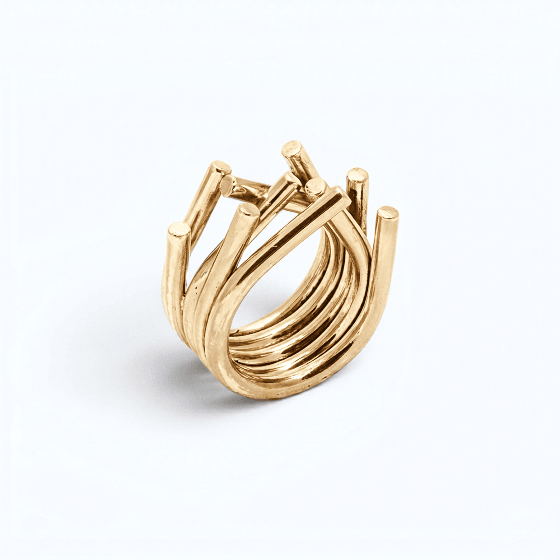chaotic ring in yellow gold, product image side view, INNAN Jewellery Berlin