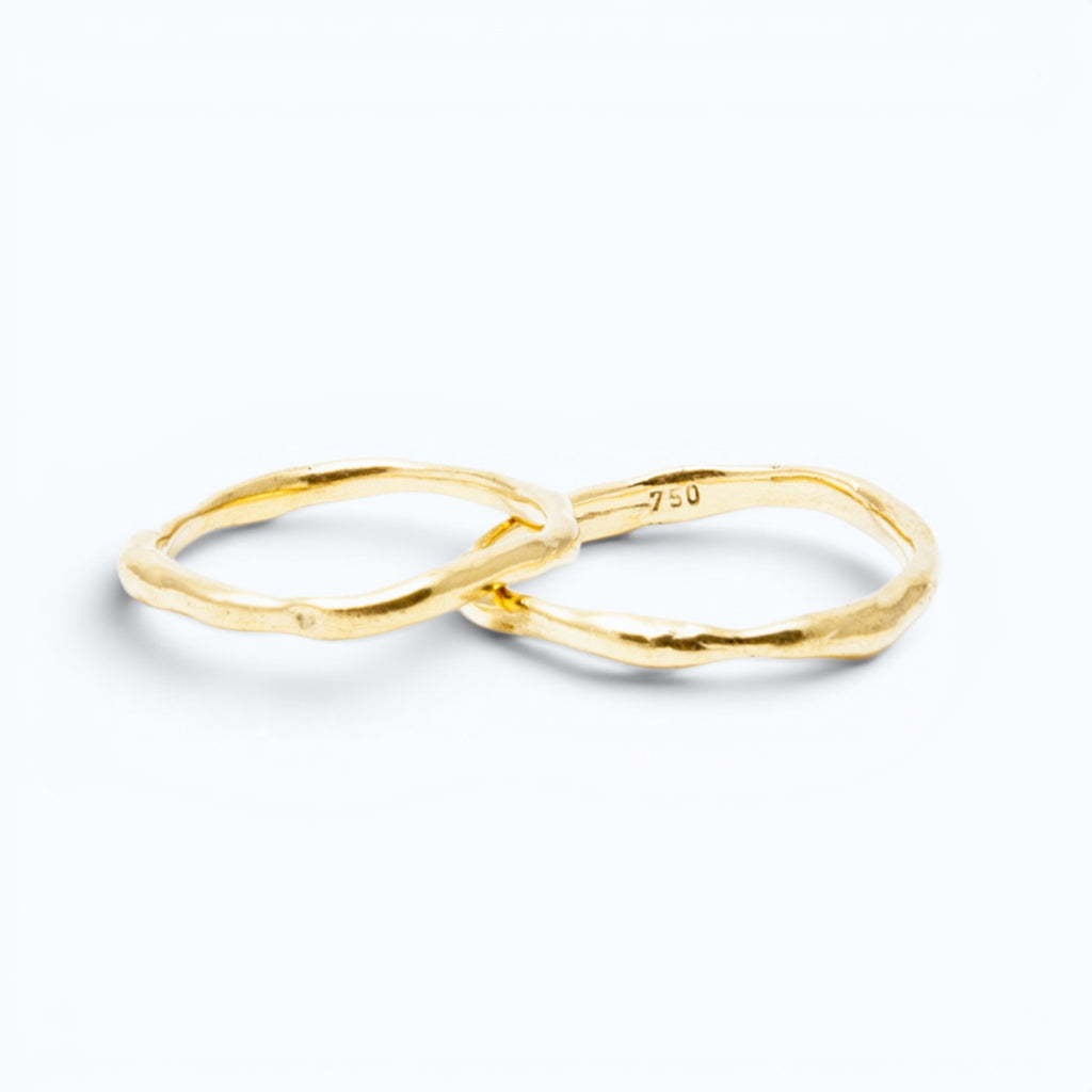 erato  hers and his wedding bands in yellow gold, product image, INNAN Jewellery Berlin