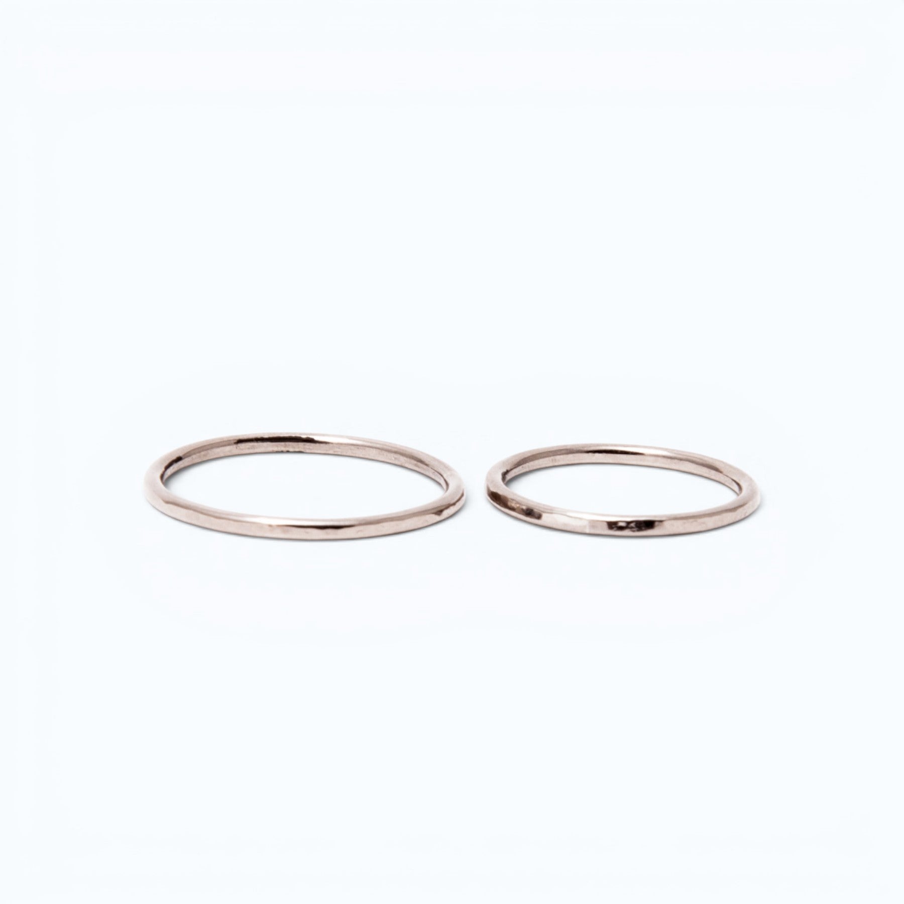 hera hers and his wedding bands in white gold, product image, INNAN Jewellery Berlin