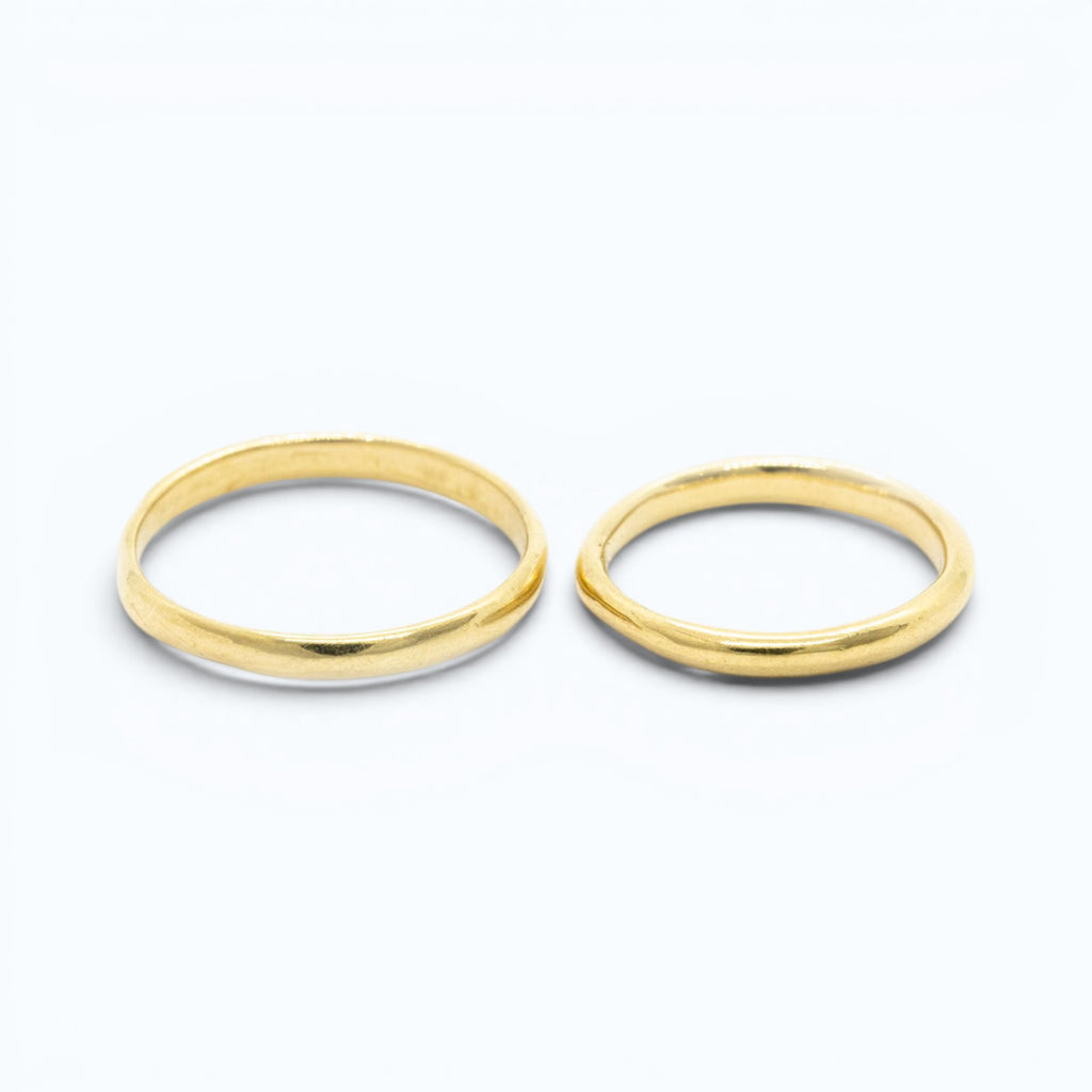 lea hers and his wedding bands in yellow gold, product image, INNAN Jewellery Berlin