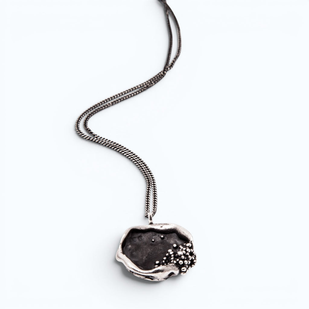 moonlight escape pendant necklace in silver, product image, INNAN Jewellery Berlin