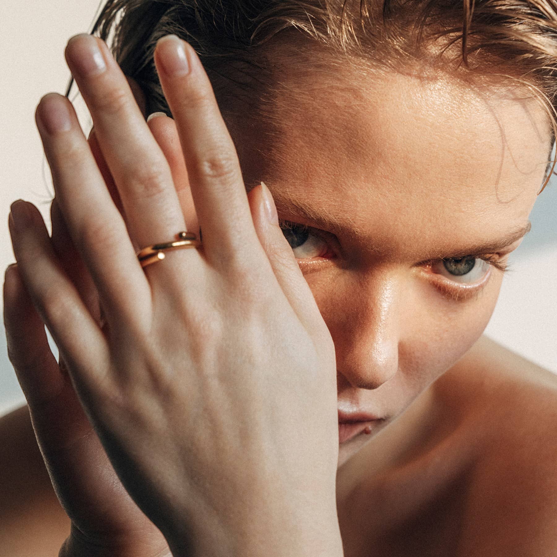 chaotic petite infinity ring in silver, product image, INNAN Jewellery Berlin