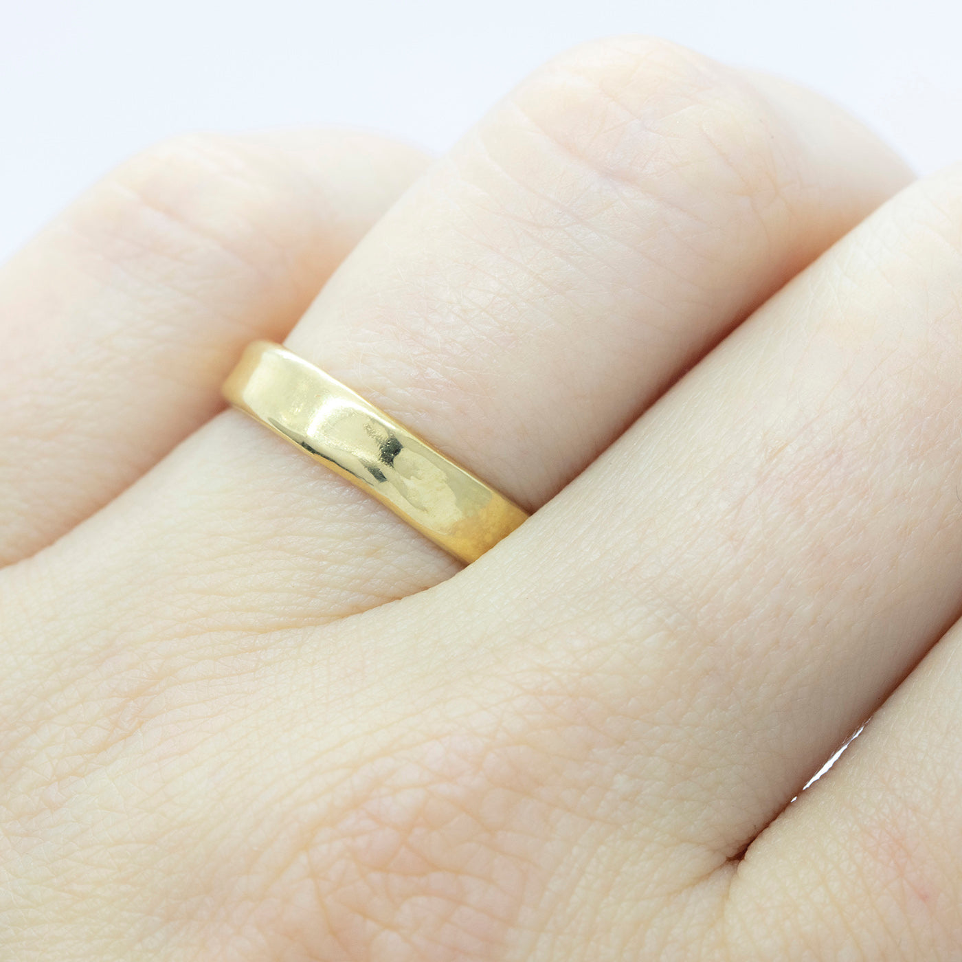 Calliope | Wedding Ring for Her in Yellow Gold