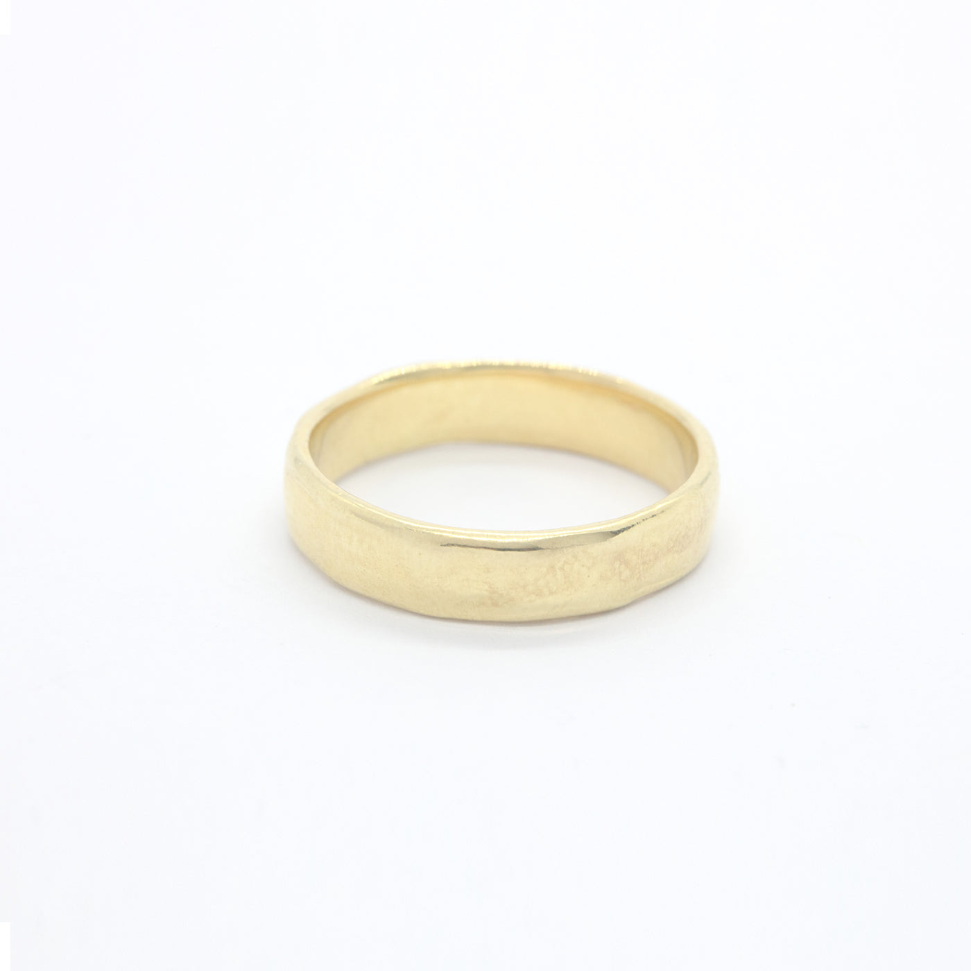 Ring Calliope Wedding Band for Him 14ct or 18ct yellow gold product view innan jewellery independent atelier berlin