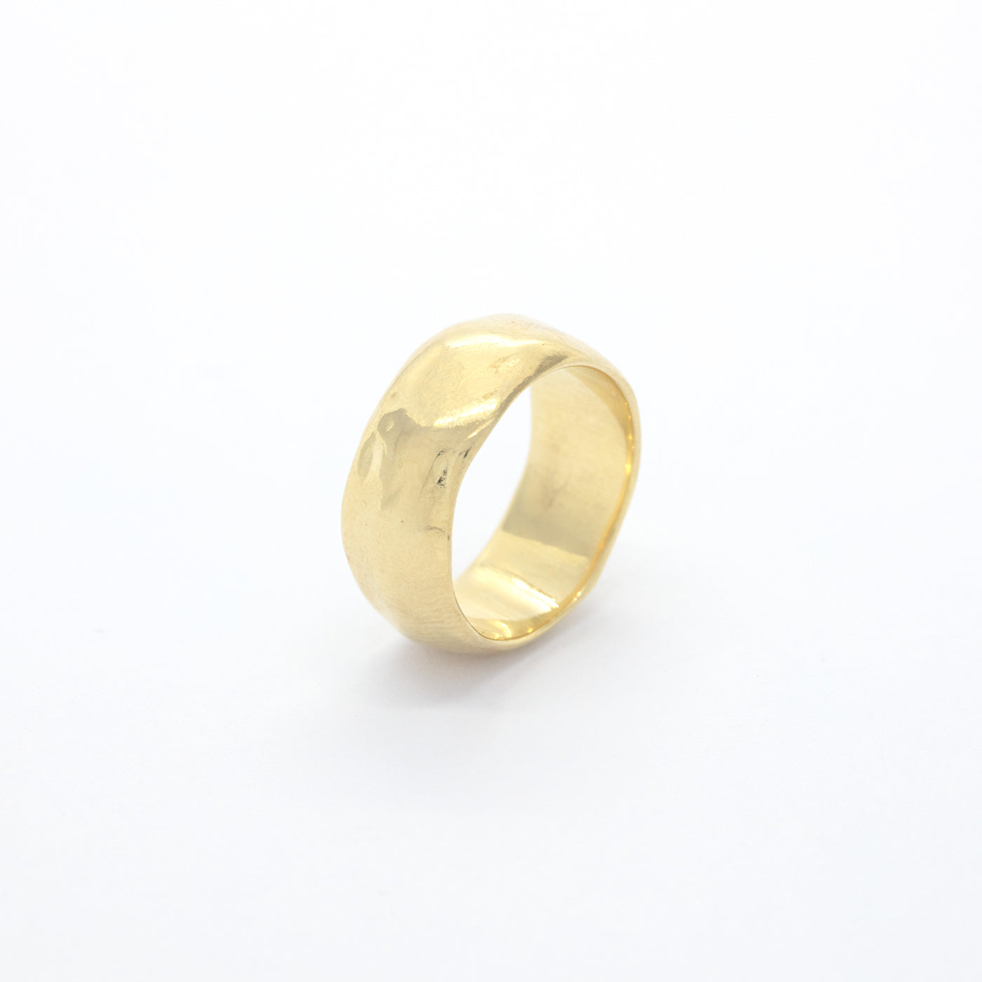 Ring Lada Wedding Band for Her 14ct or 18ct yellow gold product view innan jewellery independent atelier berlin
