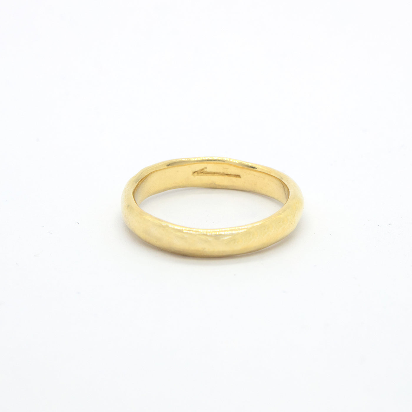 Ring Tara Wedding Band for Him 14ct or 18ct yellow gold product view innan jewellery independent atelier berlin