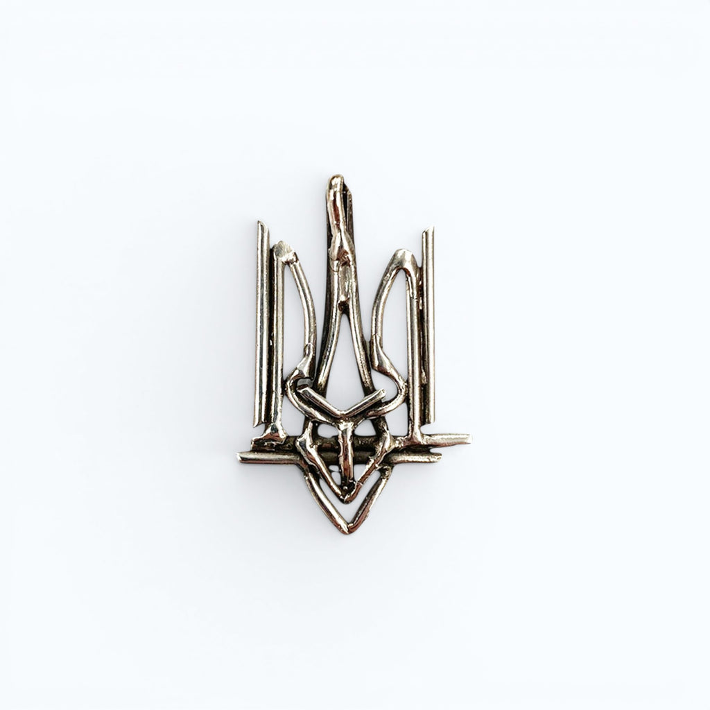 Ukrainian Trident (Tryzub) pendant in silver, product image, INNAN Jewellery Berlin