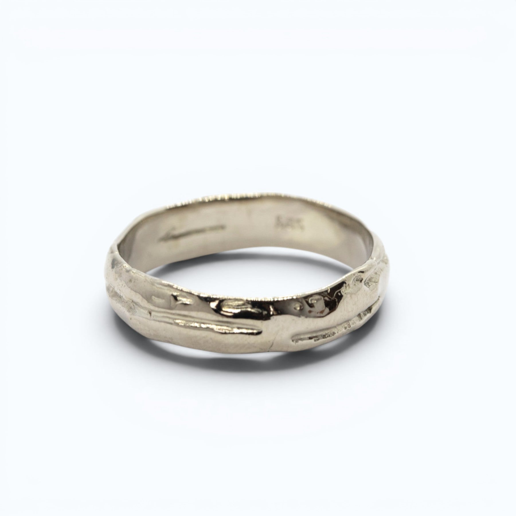 verve X wedding ring for him in white gold, product image, INNAN Jewellery Berlin