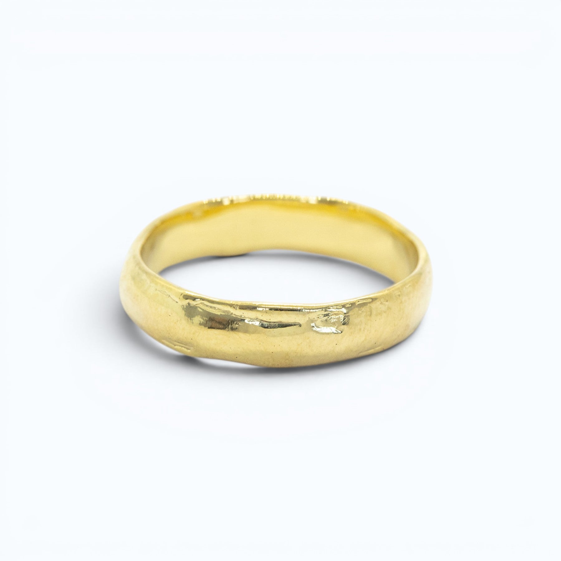 verve X wedding ring for him in yellow gold, product image, INNAN Jewellery Berlin