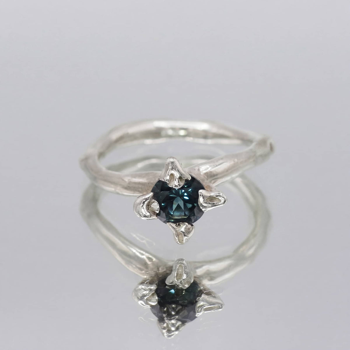 Anish | Engagement Ring in Silver with Deep-blue Spinel