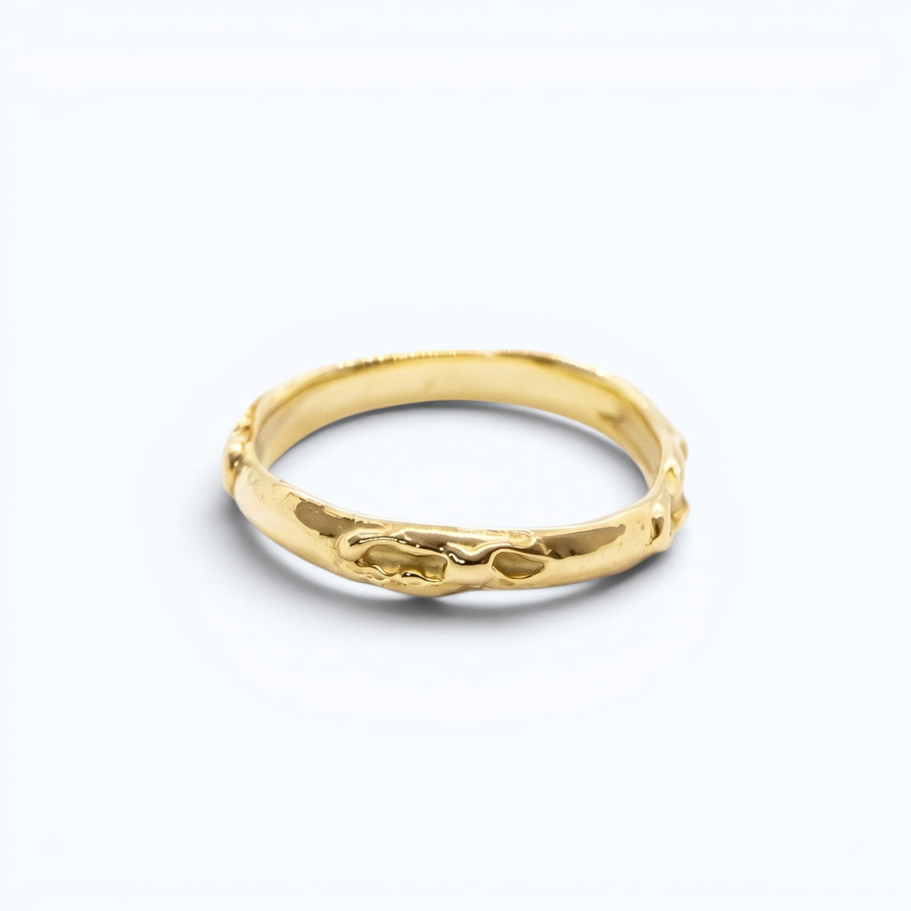 antre wedding ring for her in yellow gold, product image, INNAN Jewellery Berlin
