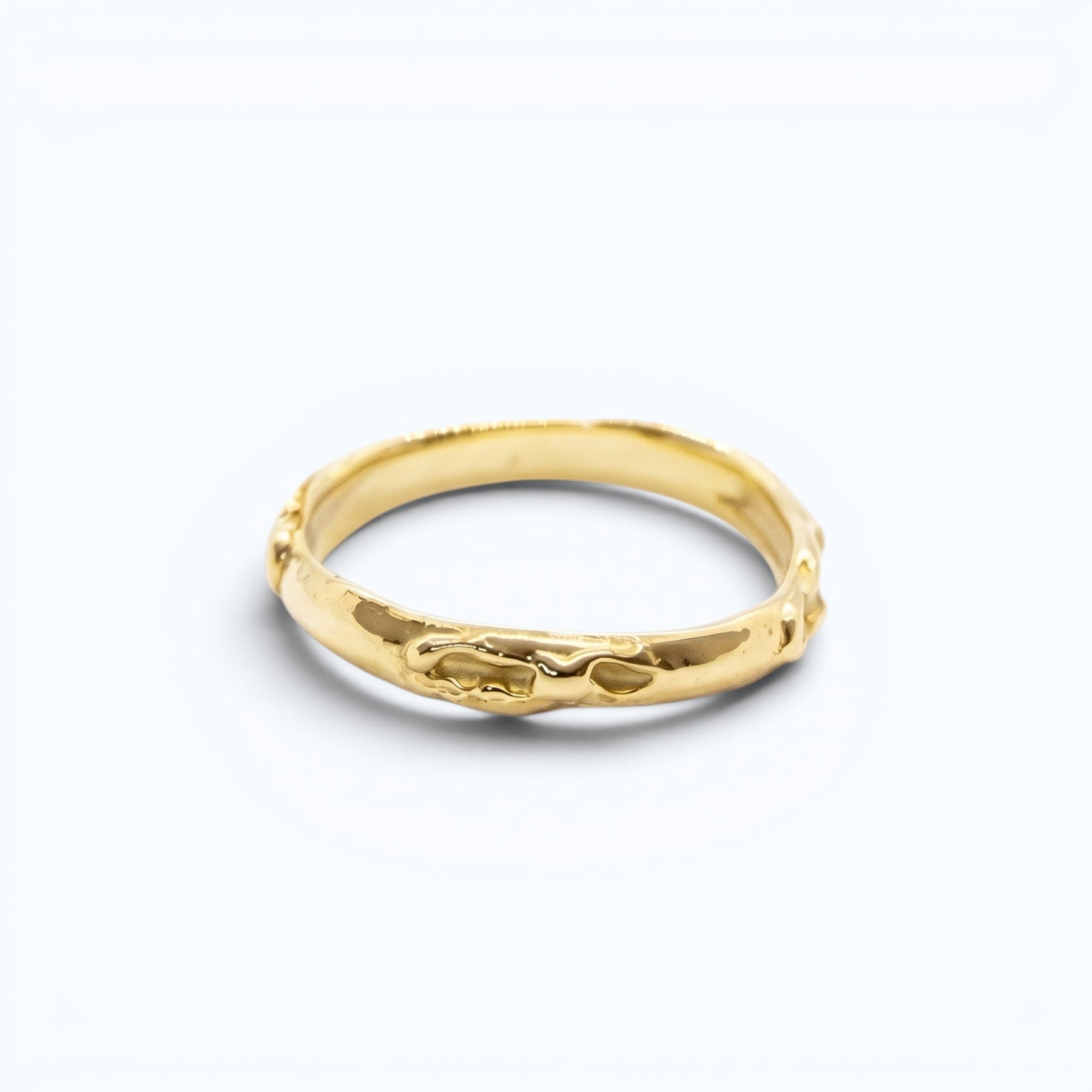 antre wedding ring for her in yellow gold, product image, INNAN Jewellery Berlin