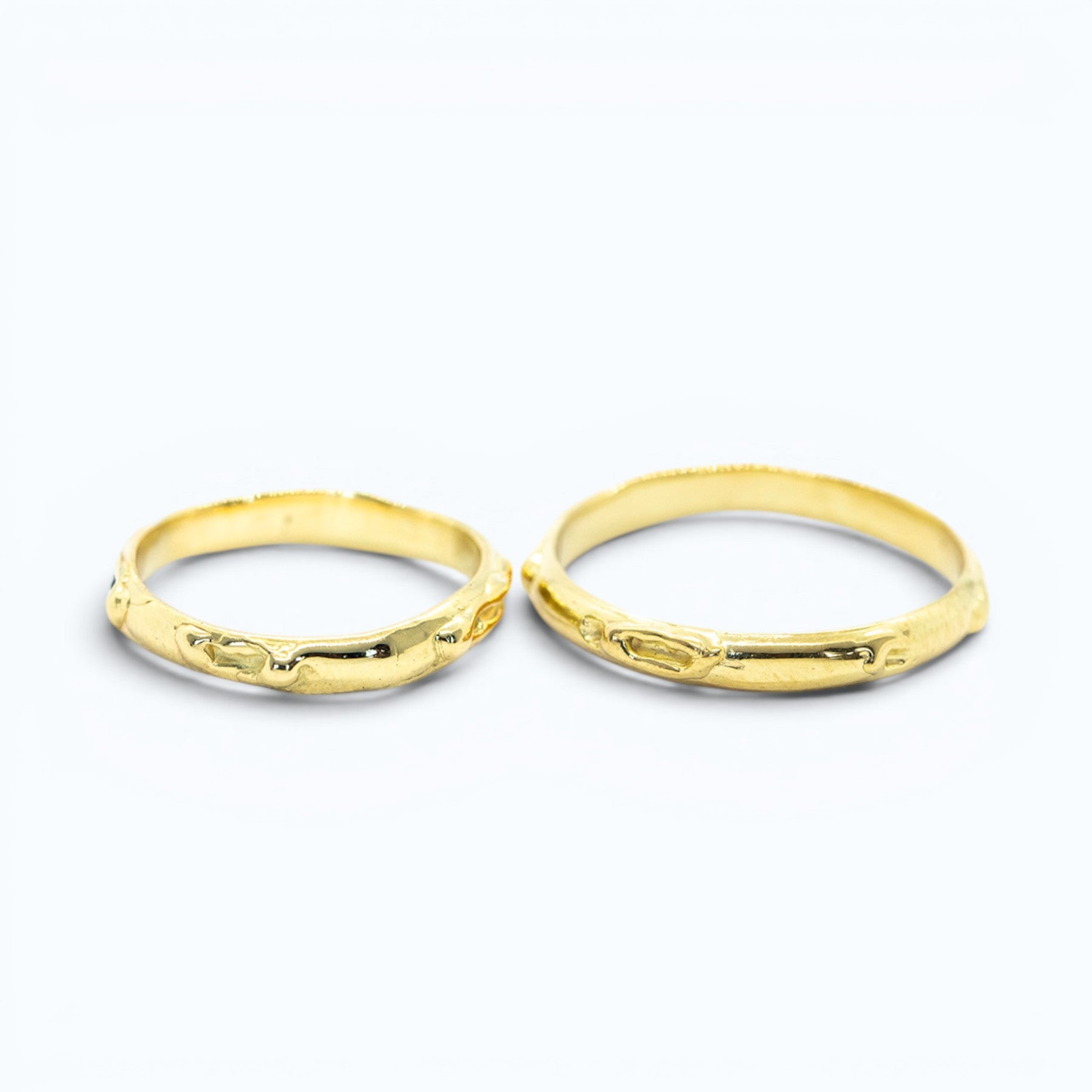 antre wedding ring for her in yellow gold with black diamonds, product image, her and his bands, INNAN Jewellery Berlin
