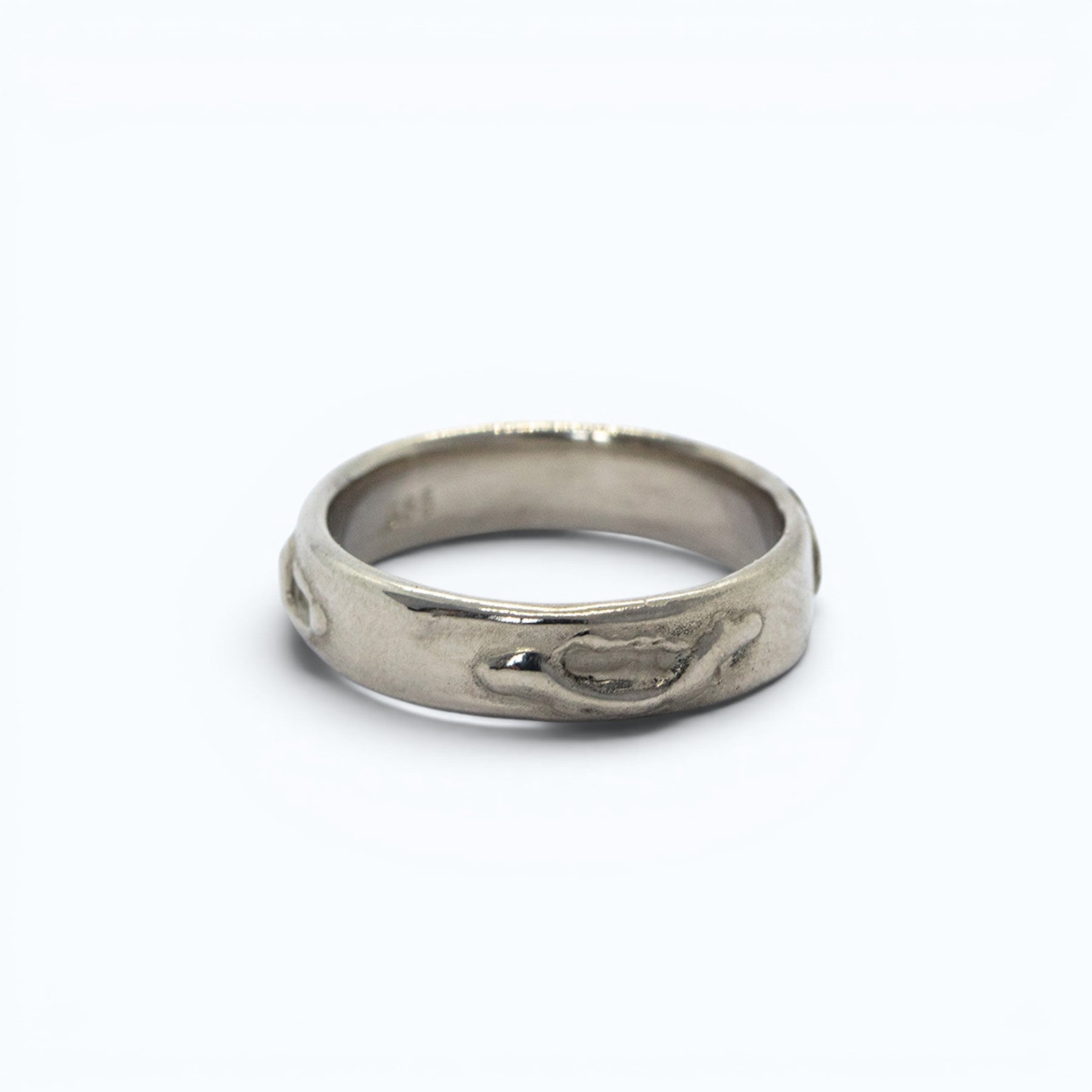 asteriae wedding ring for her in white gold with champagne diamonds, product image, INNAN Jewellery Berlin