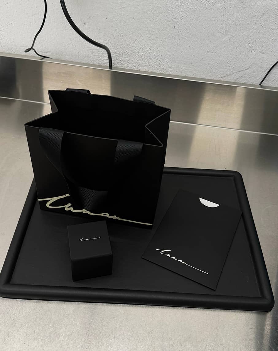 SIGNATURE PACKAGING
