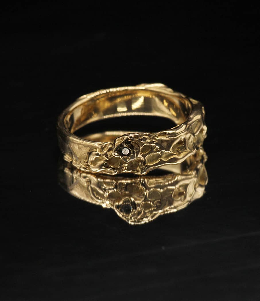 Unikat Trauring Apollo aus Gelbgold mit Diamant
