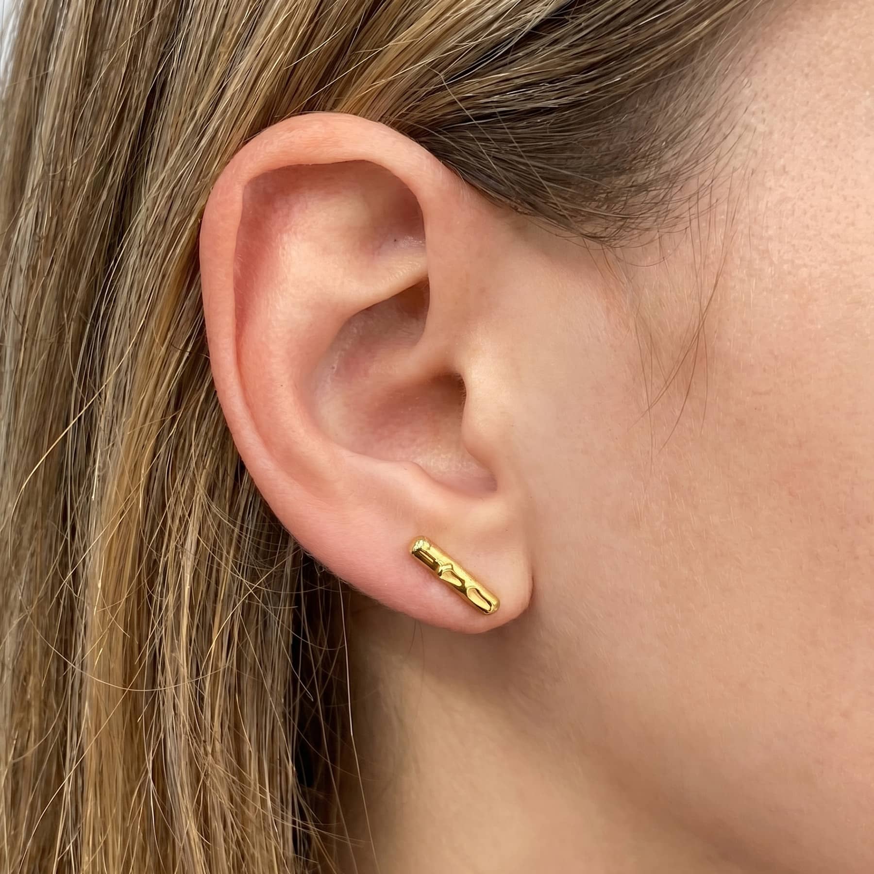 cenote bar earrings in silver, product image, INNAN Jewellery Berlin
