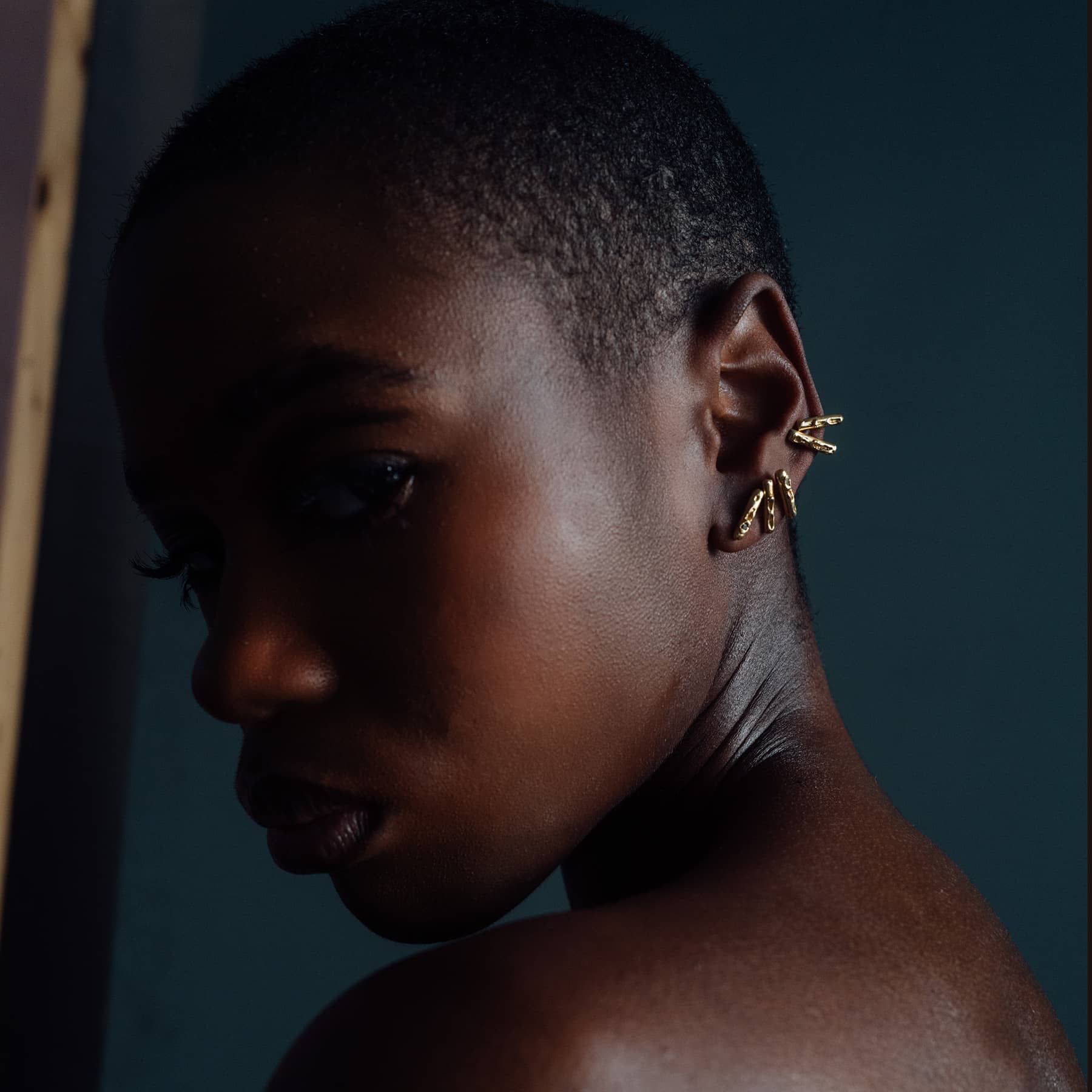 cenote bar earrings in silver, product image, INNAN Jewellery Berlin
