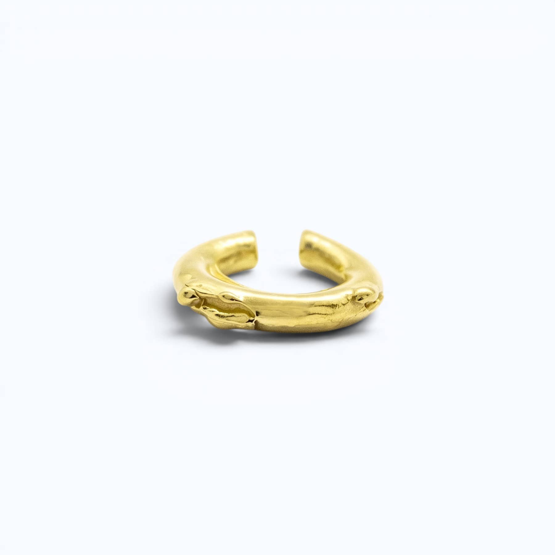 silver cenote mini ear cuff, product image, INNAN Jewellery Berlin