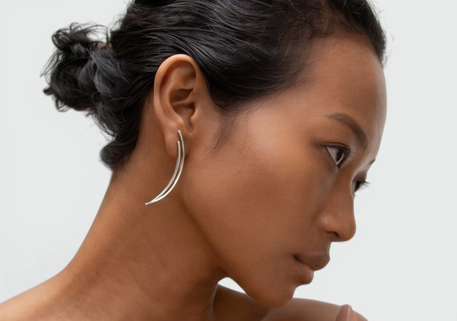 chaotic dawn earrings in silver, representing the Chaotic collection, INNAN Jewellery Berlin