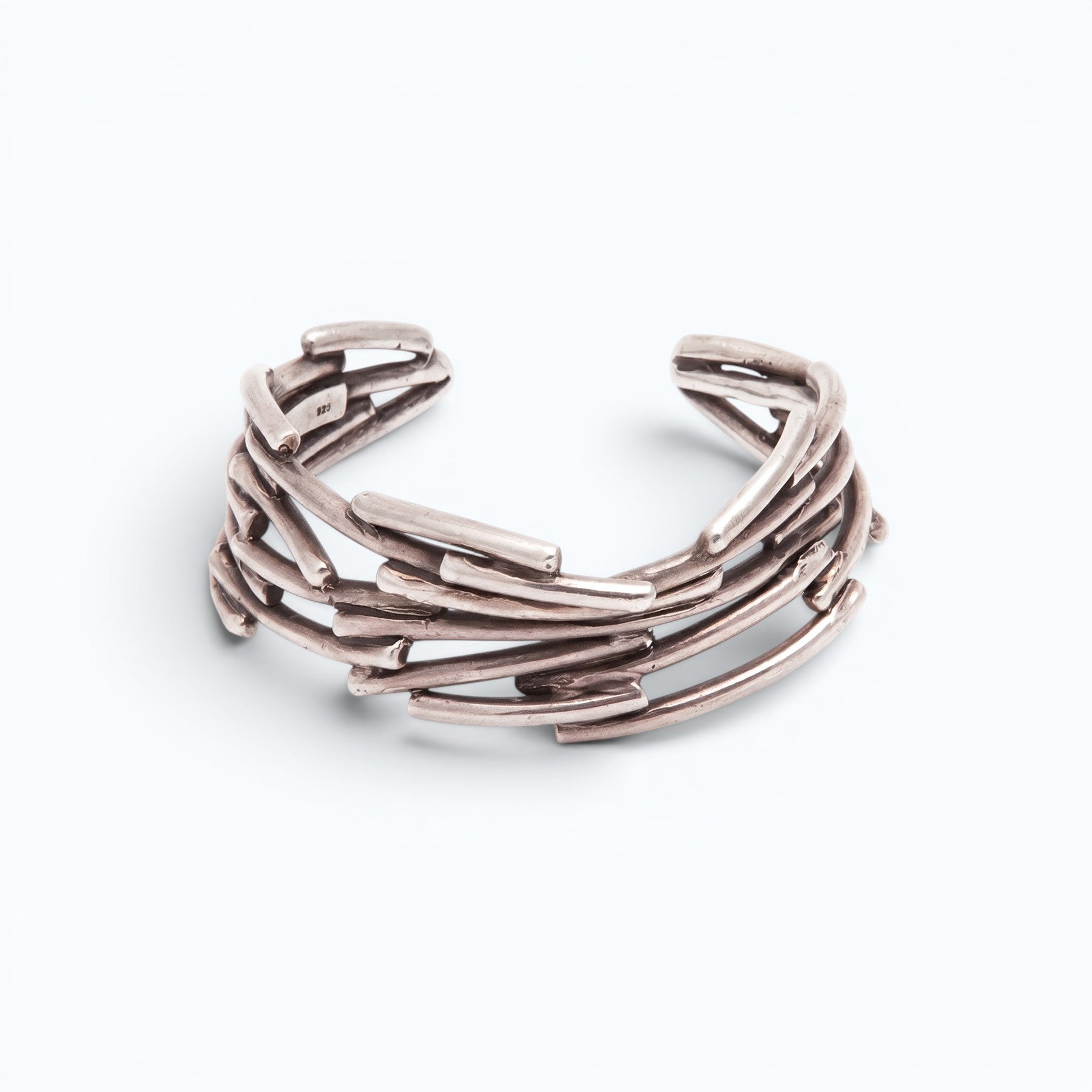flow bracelet in silver, product image front view, INNAN Jewellery Berlin