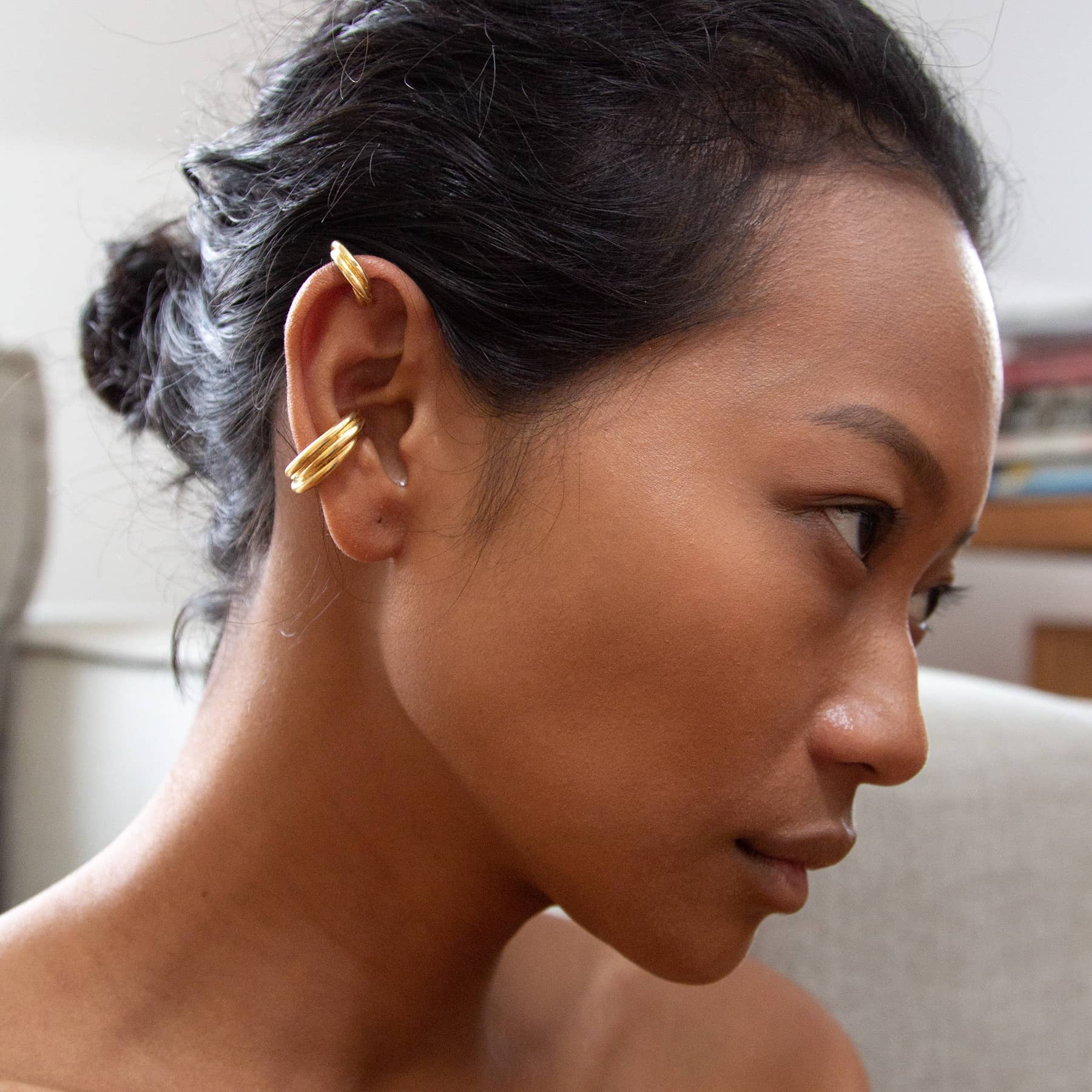 silver flow ear cuff , worn on ear, INNAN Jewellery Berlin