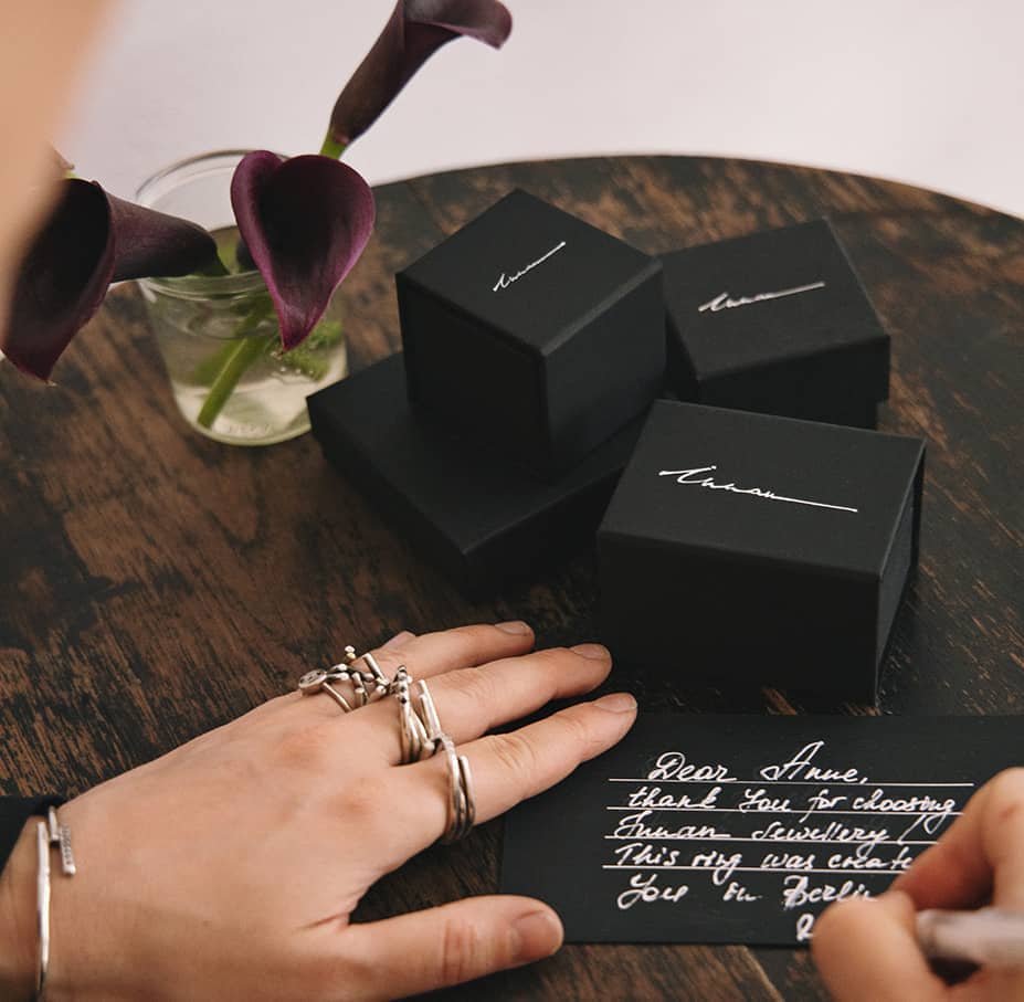 SIGNATURE PACKAGING