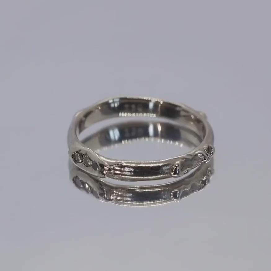 Antre | Wedding Ring for Her in White Gold