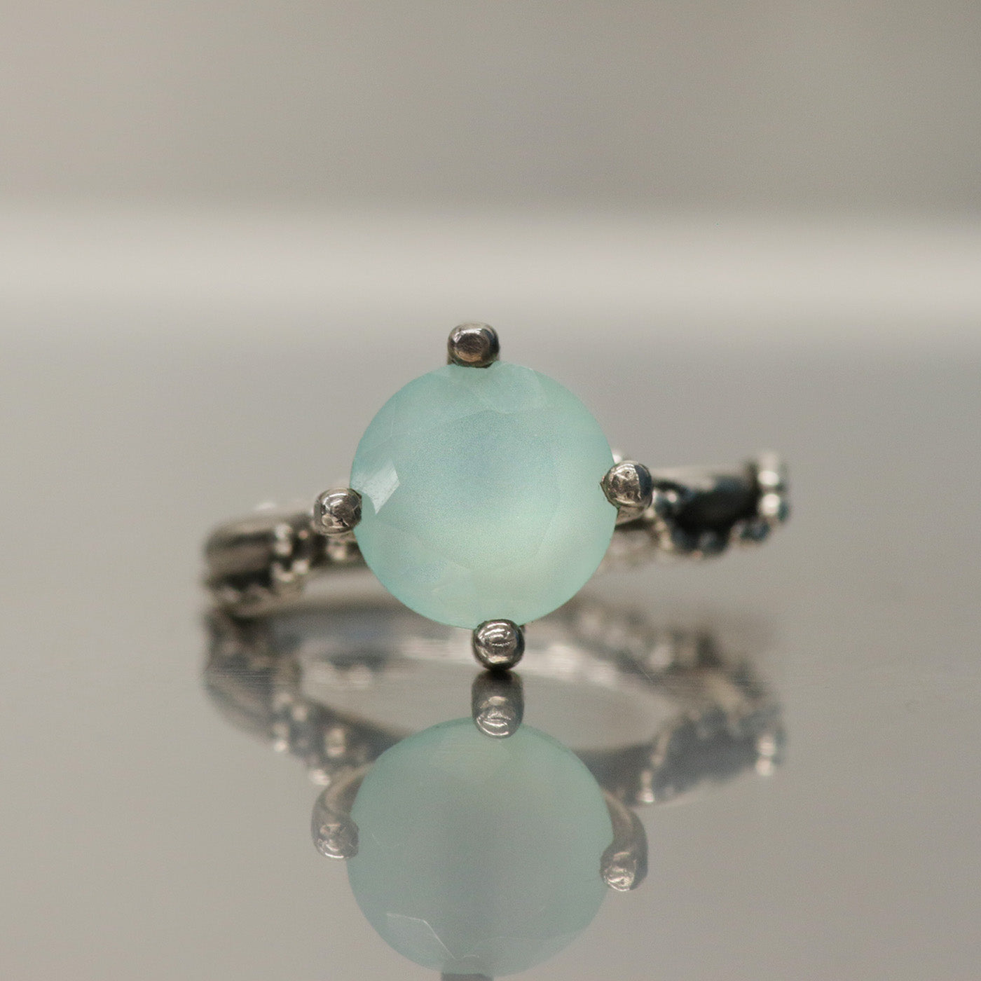 ring blue stardust silver Chalcedony innan jewellery atelier berlin