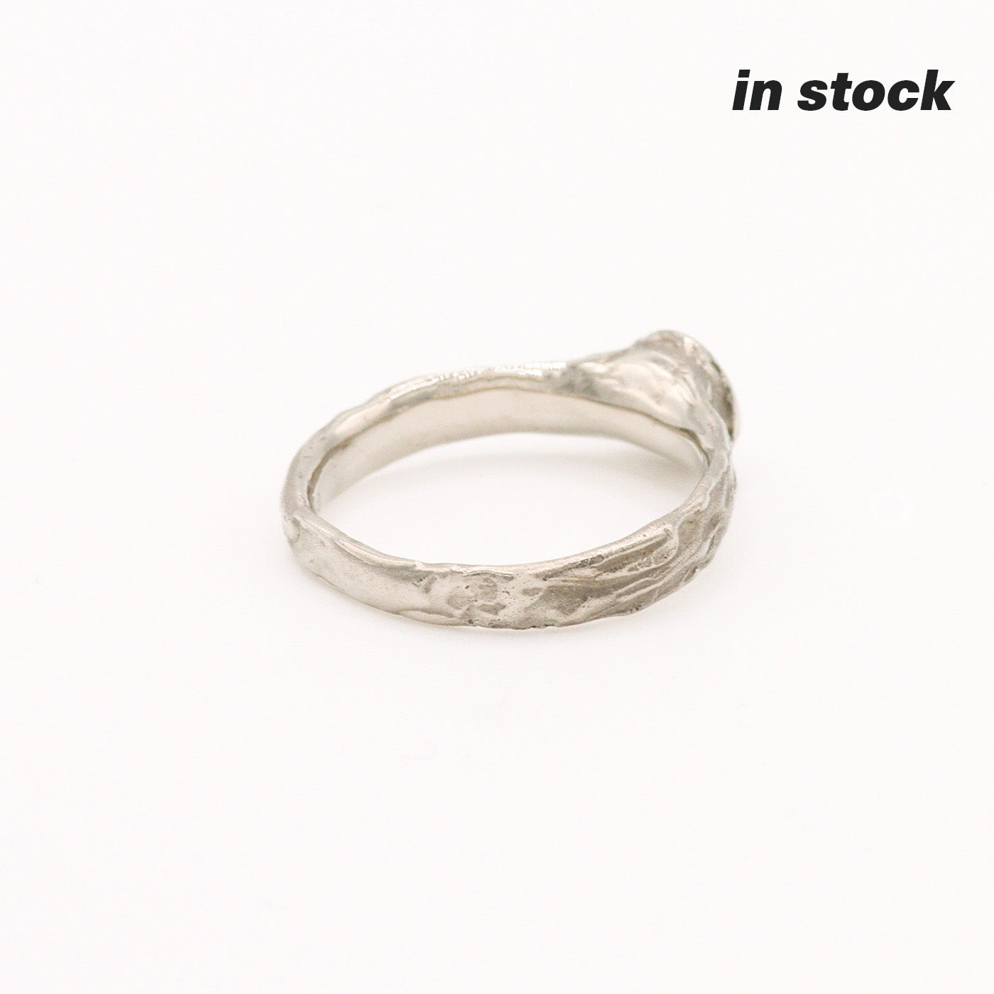 Verve | Engagement Ring in 18 ct White Gold with 0,52 ct Silver Diamond