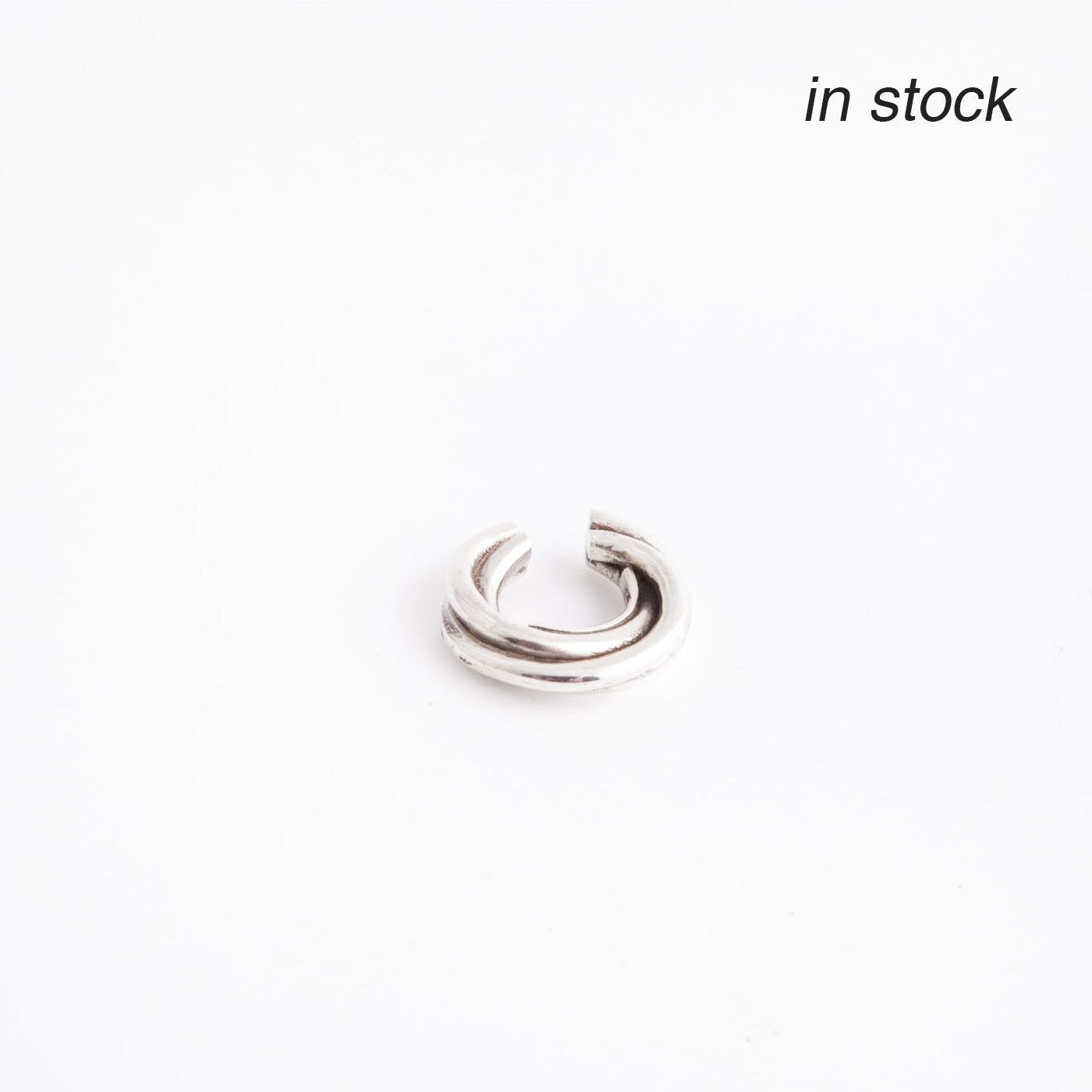ear cuff flow mini silver product view innan jewellery