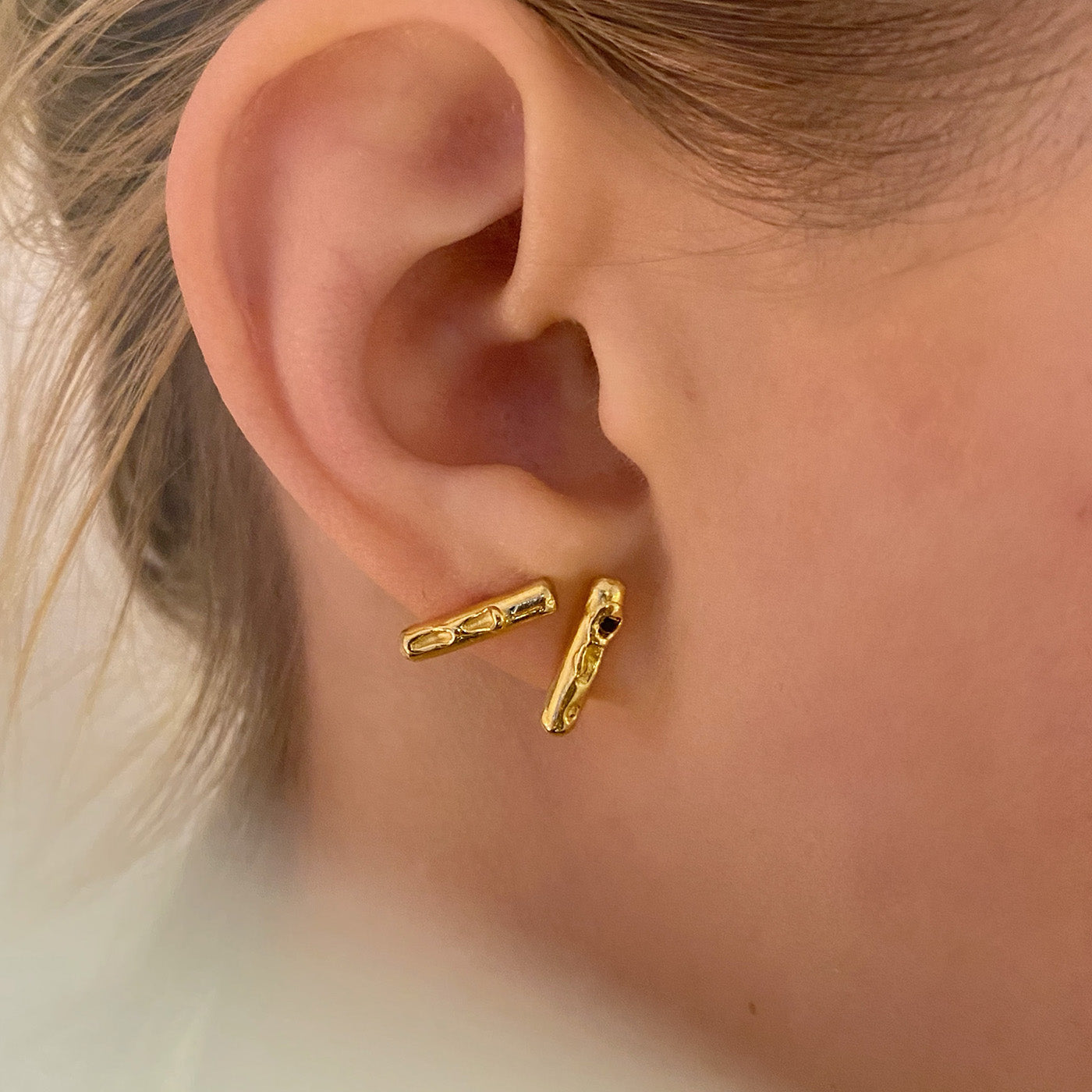 earrings cenote bar silver 18ct gold plated black diamond product view innan jewellery independent atelier berlin in stock