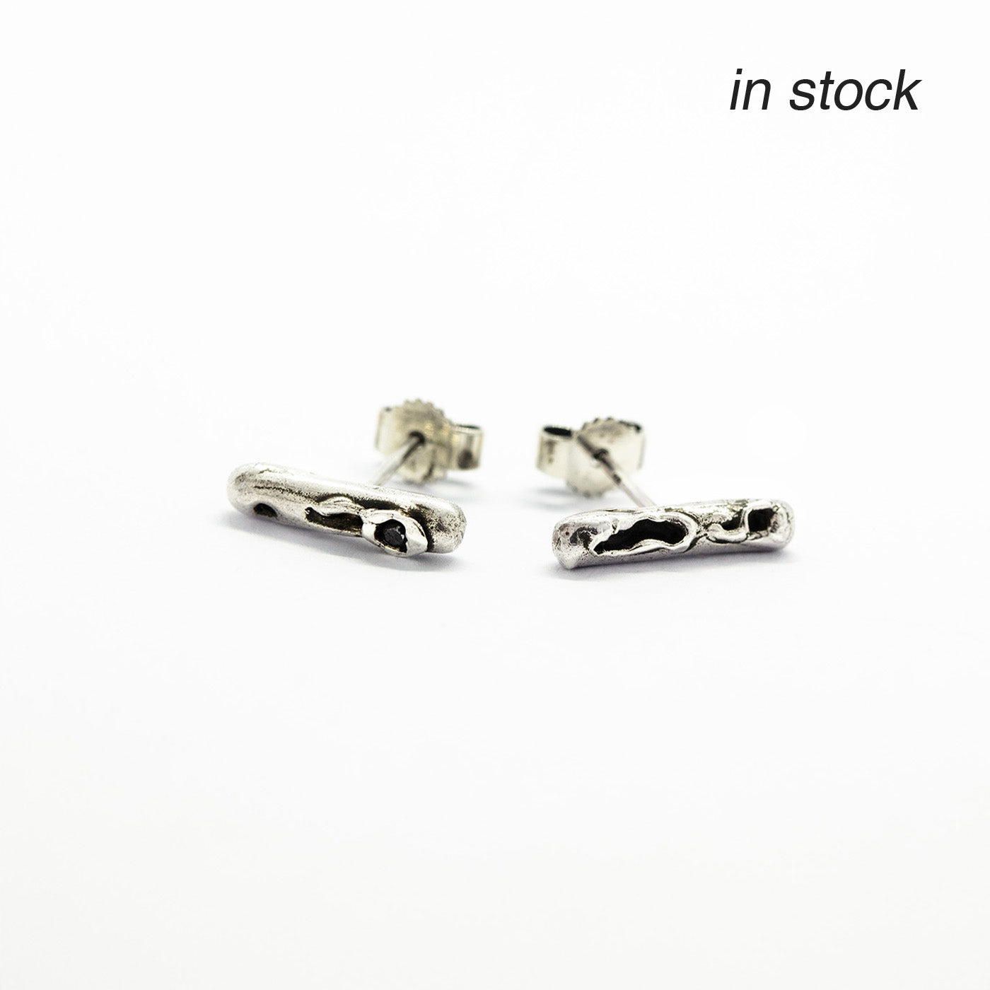 earrings cenote bar silver black diamond product view innan jewellery independent atelier berlin in stock