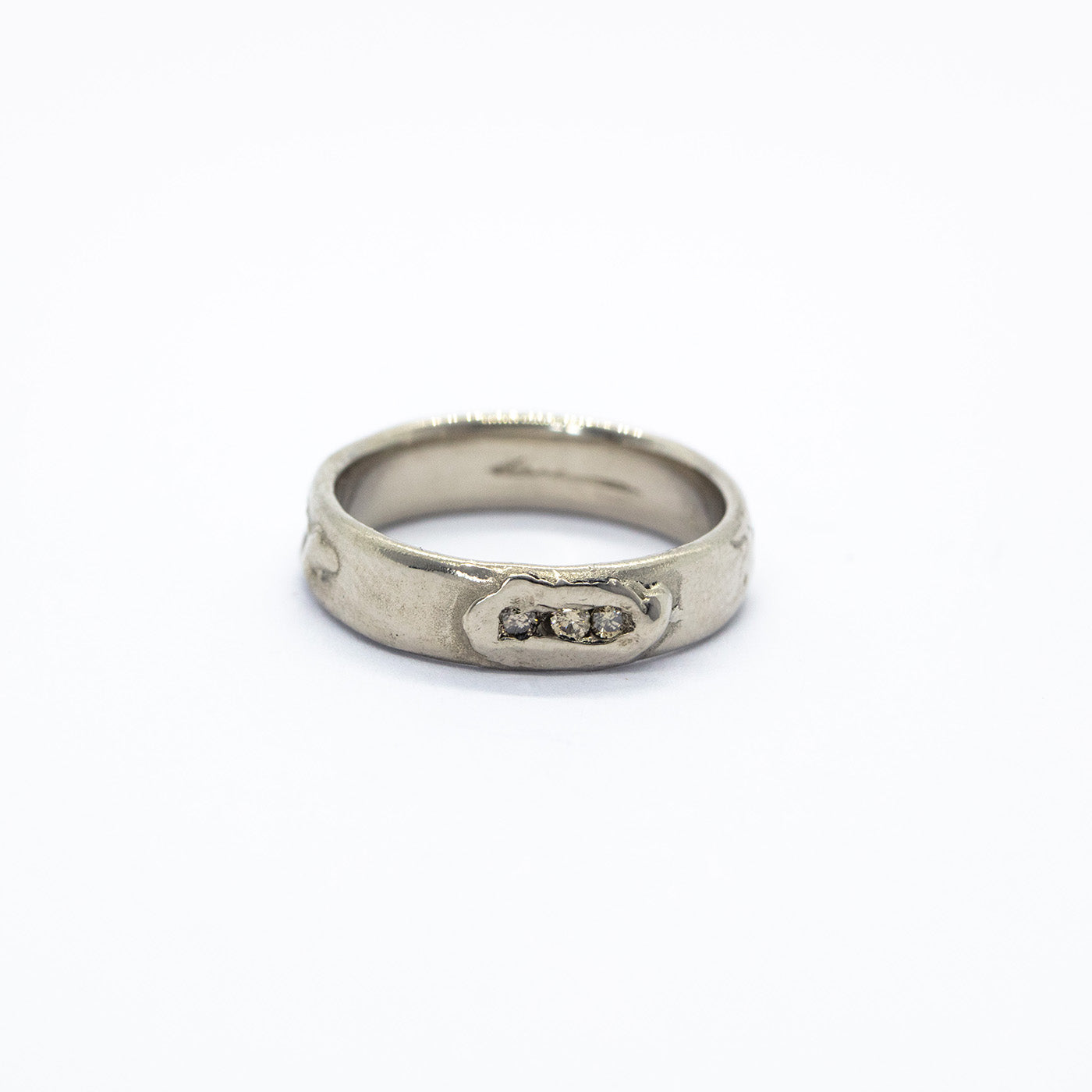 ring asteriae wedding band for her white gold champagne diamonds innan jewellery berlin